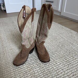 Woman’s Rios of Mercedes Limited Edition Boots Size 6 Women's
